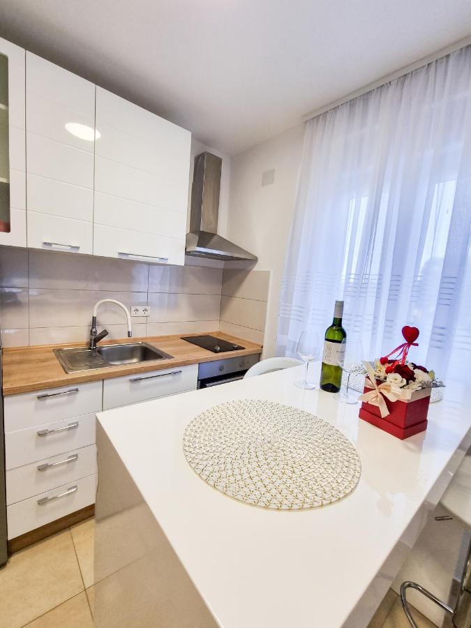 Apartment Ane 2 Tisno Ngoại thất bức ảnh