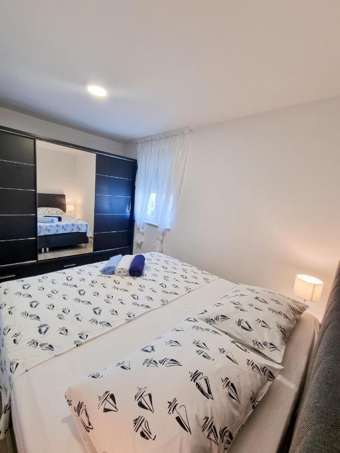 Apartment Ane 2 Tisno Ngoại thất bức ảnh